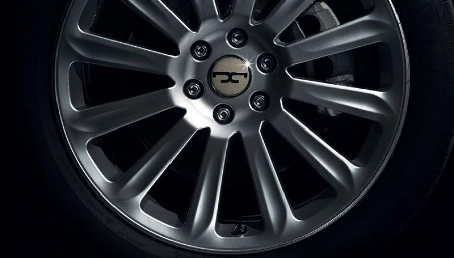  De Tomaso Deauville Concept 2011 года  (фото 33 из 46)